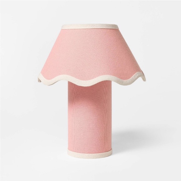 STUDIO MCGEE NWT table lamp fabric base & scallop shade -pink